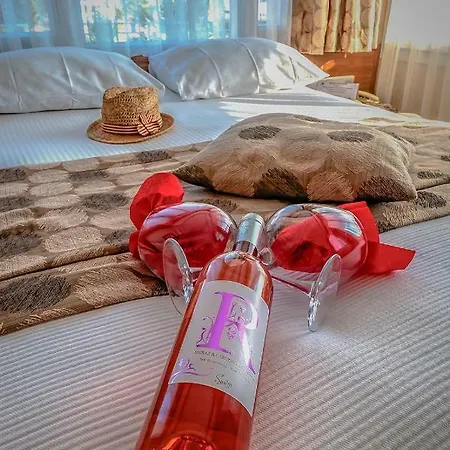 蛤蜊别墅酒店 酒店 Çeşme