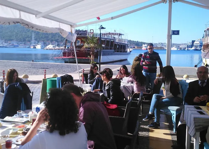 蛤蜊别墅酒店 酒店 Çeşme